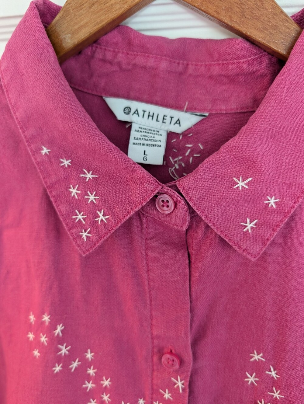 Athleta 100% Linen Women's Shirt - Magenta Embellished With Embroidery